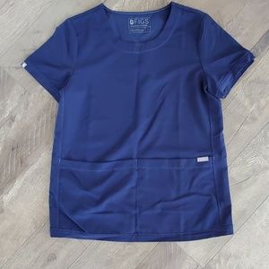 Figs scrub top